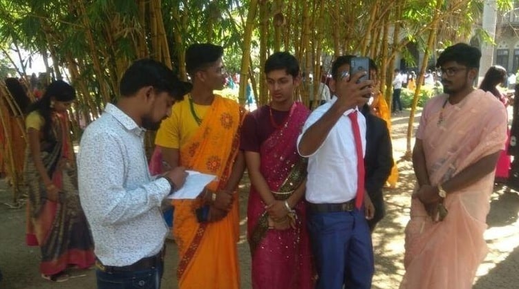 Male Students Saree 