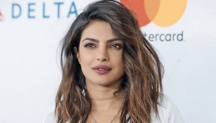 After Virat Kohli Priyanka Chopra Becomes The Second Most Followed Indian Celebrity On Instagram