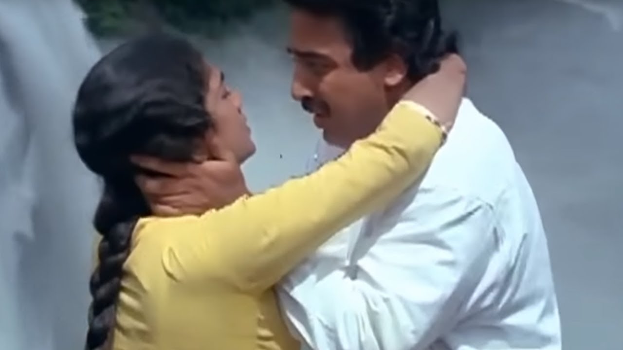 Rekha Kamal Haasan scene