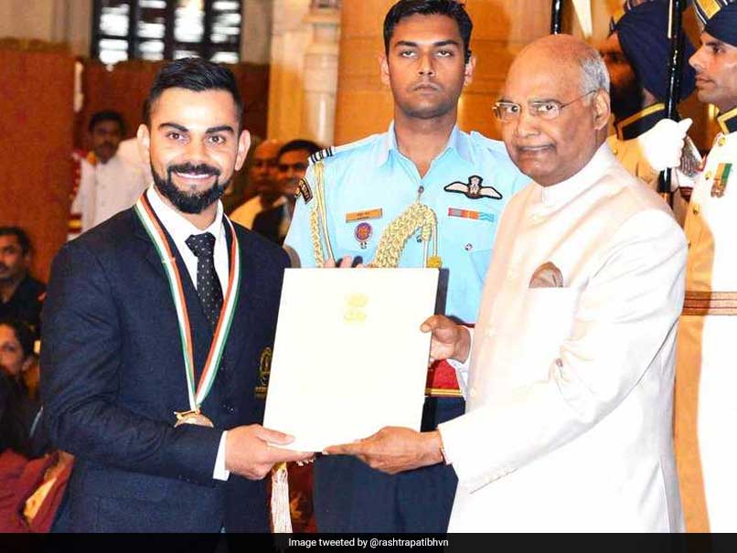 Kohli getting award